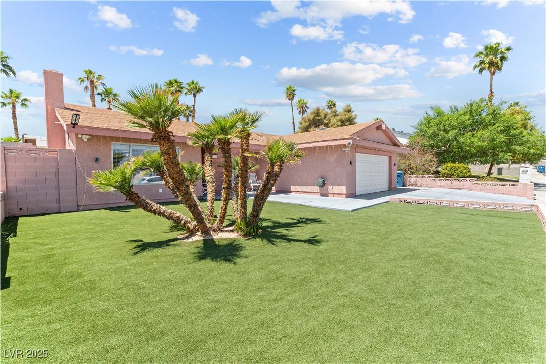 Las Vegas, NV 89120,4115 Ridgewood AVE
