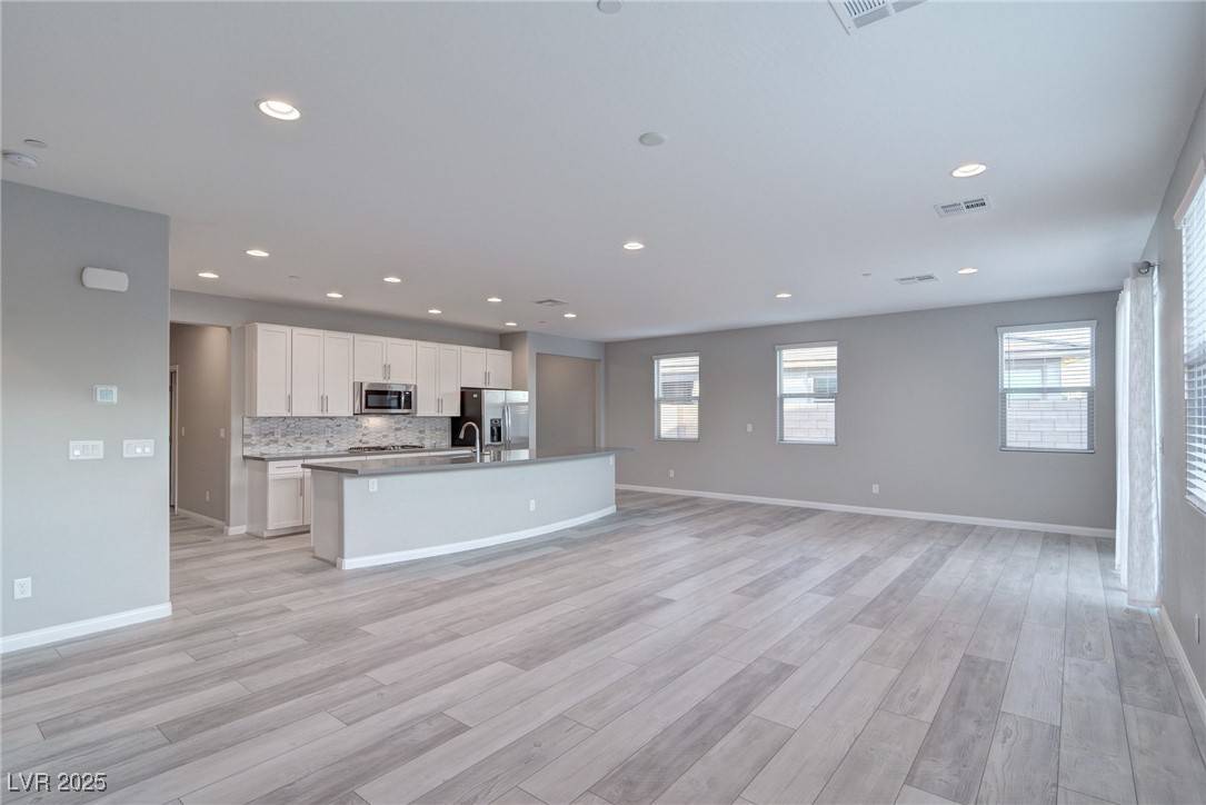 Henderson, NV 89011,617 Chromatic Chord CT