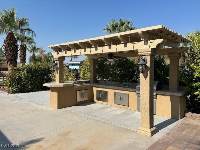 Las Vegas, NV 89139,8175 Arville ST #262