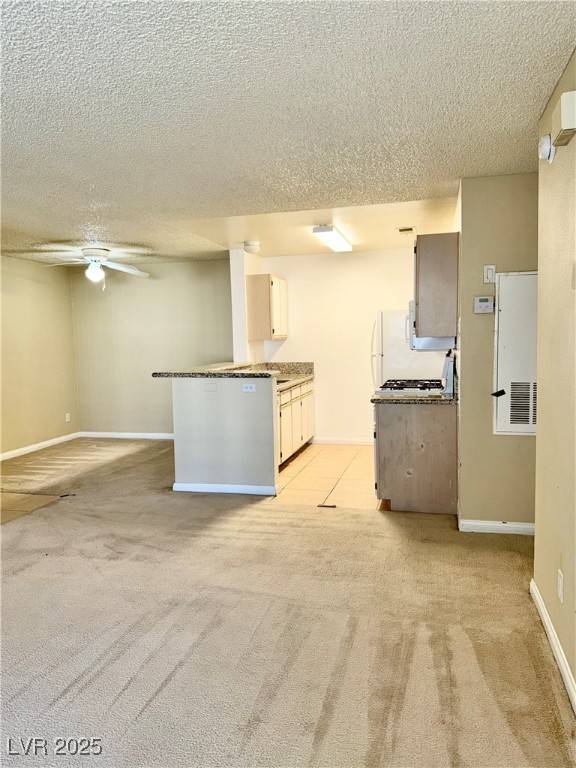 Las Vegas, NV 89117,2200 S Fort Apache RD #2062