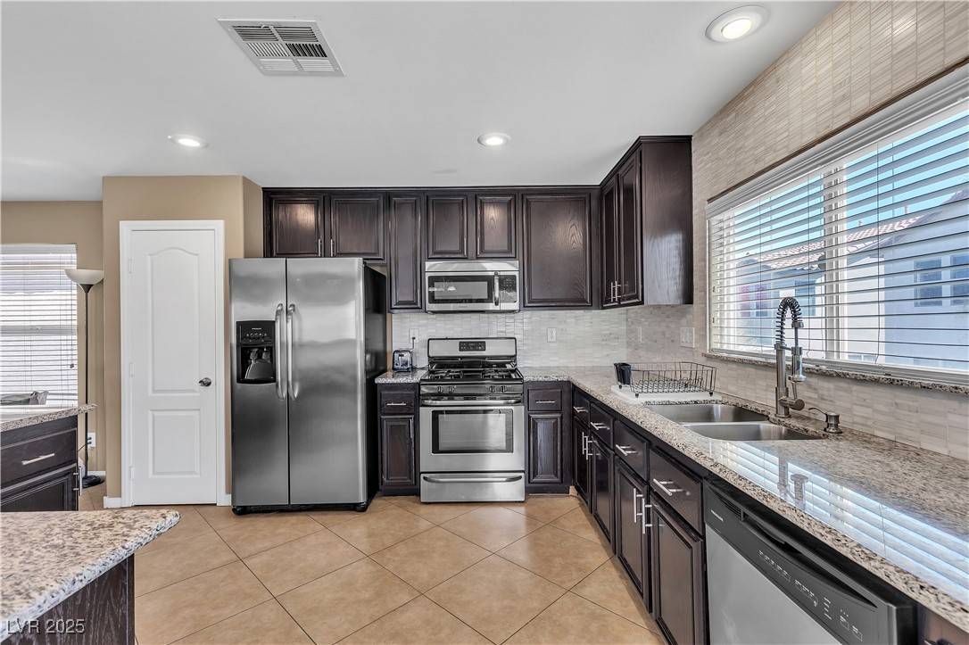 Las Vegas, NV 89148,9541 Vast Valley AVE