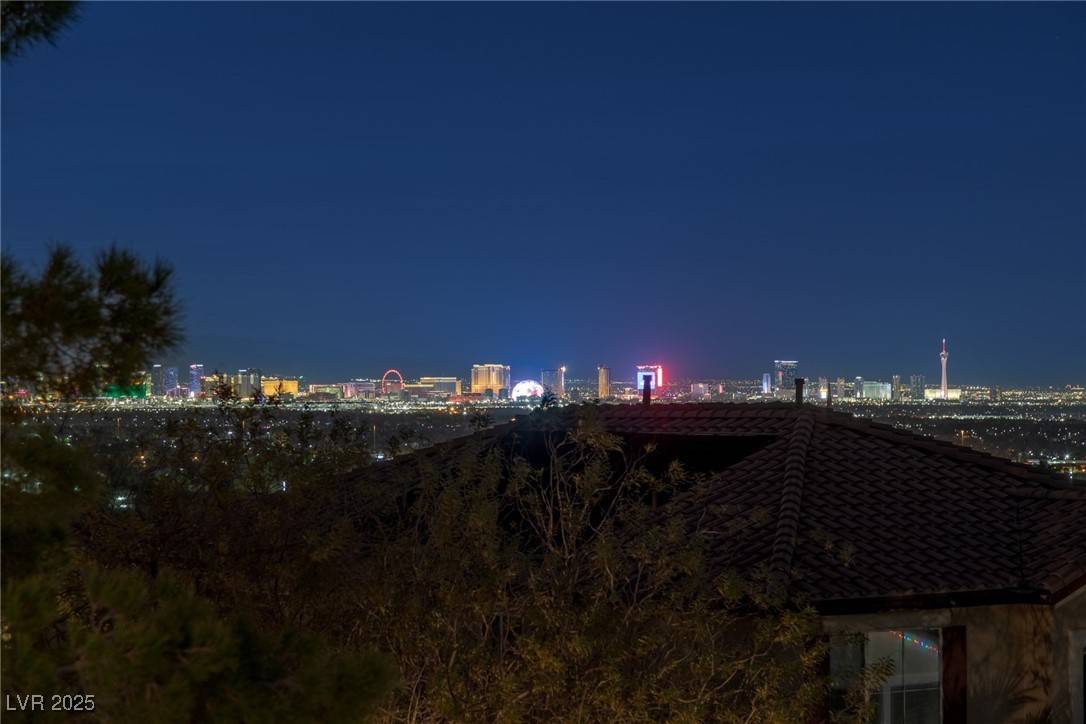 Henderson, NV 89012,1426 Foothills Village DR