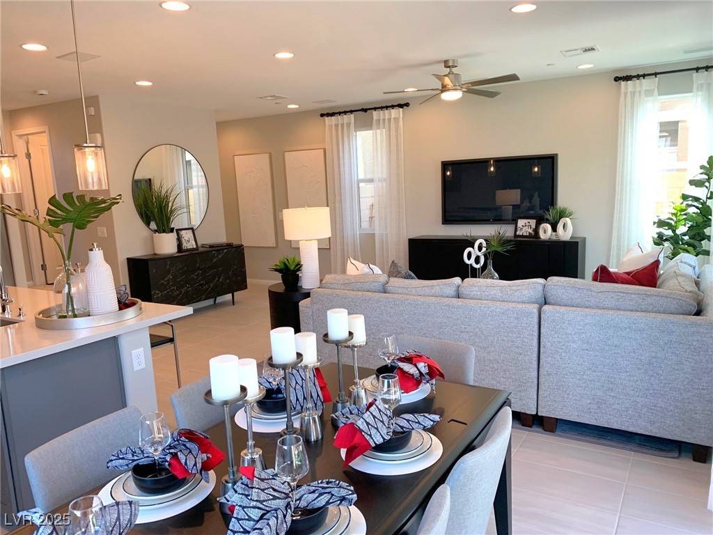 Las Vegas, NV 89130,6511 Dove Point PL