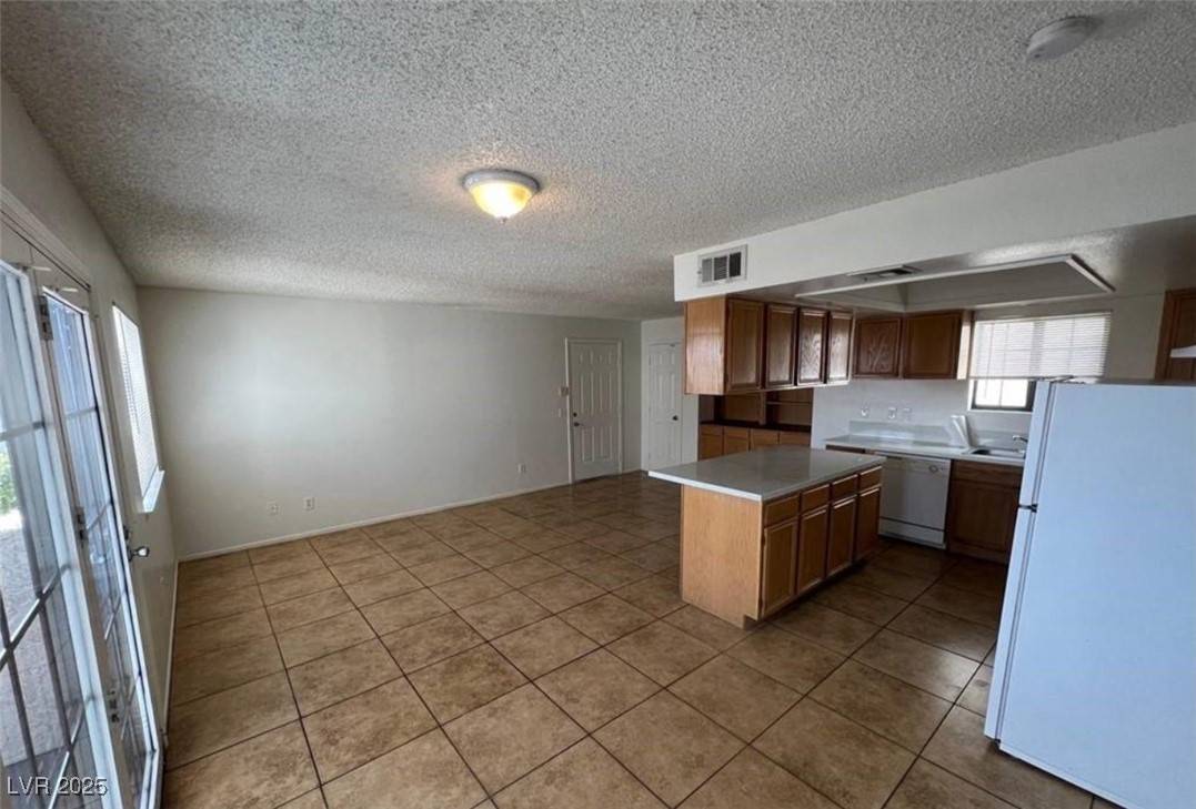 Las Vegas, NV 89145,101 Luna WAY #145