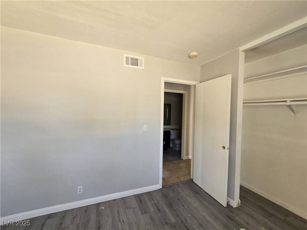 Las Vegas, NV 89110,4305 Moonlight DR