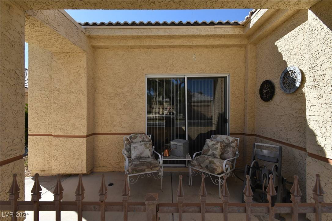 Las Vegas, NV 89107,325 Wild Plum LN