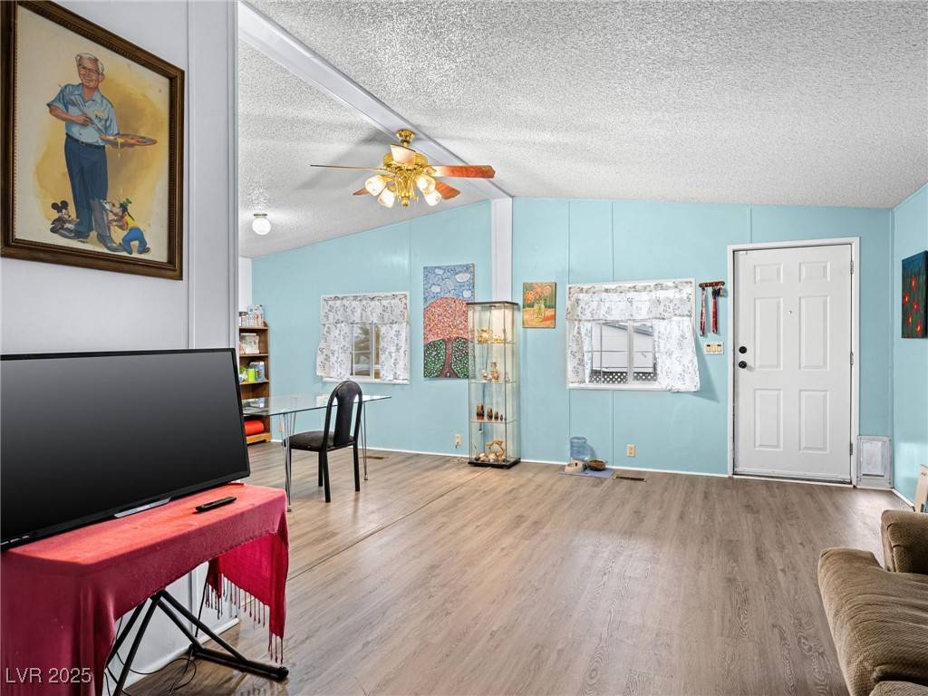 Henderson, NV 89015,240 Navajo DR