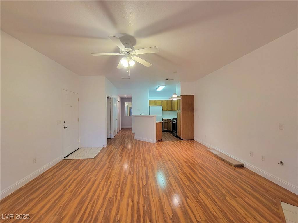 Las Vegas, NV 89103,5415 W Harmon AVE #1189