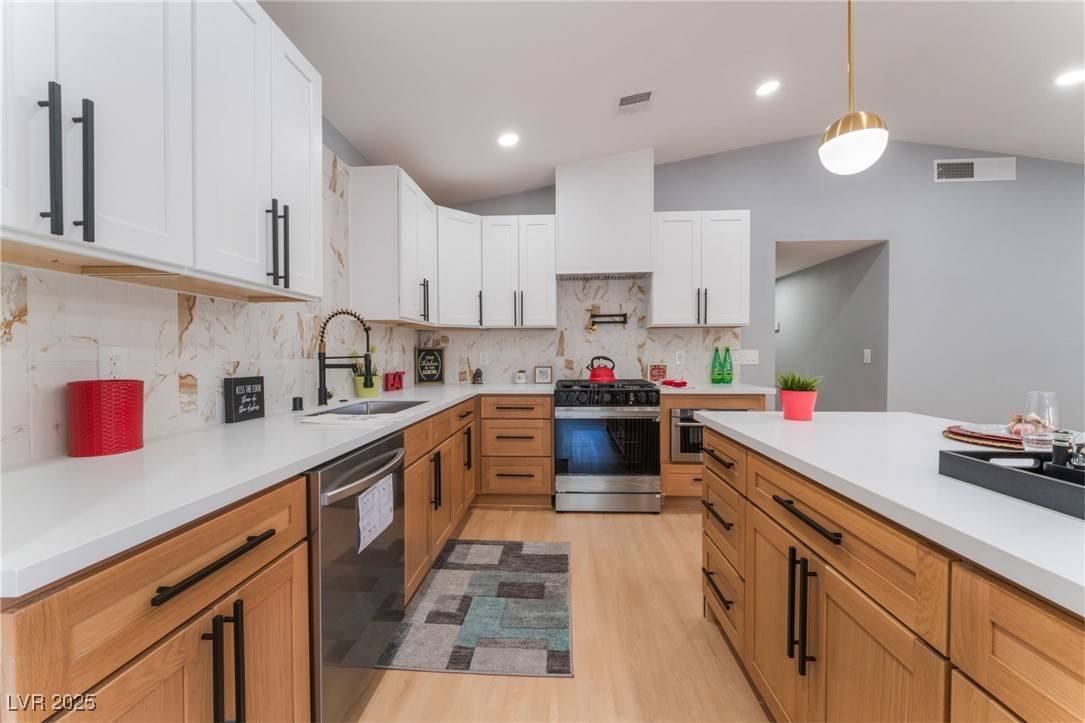 Las Vegas, NV 89108,6324 Eugene AVE