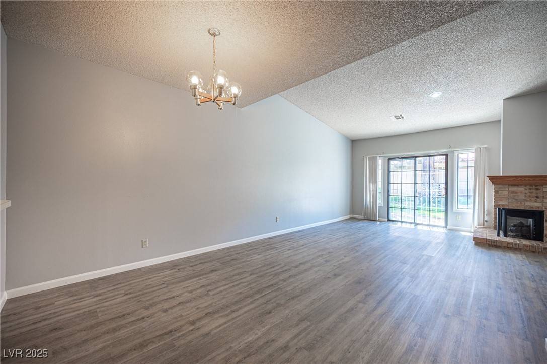 Las Vegas, NV 89145,7911 Canoe LN