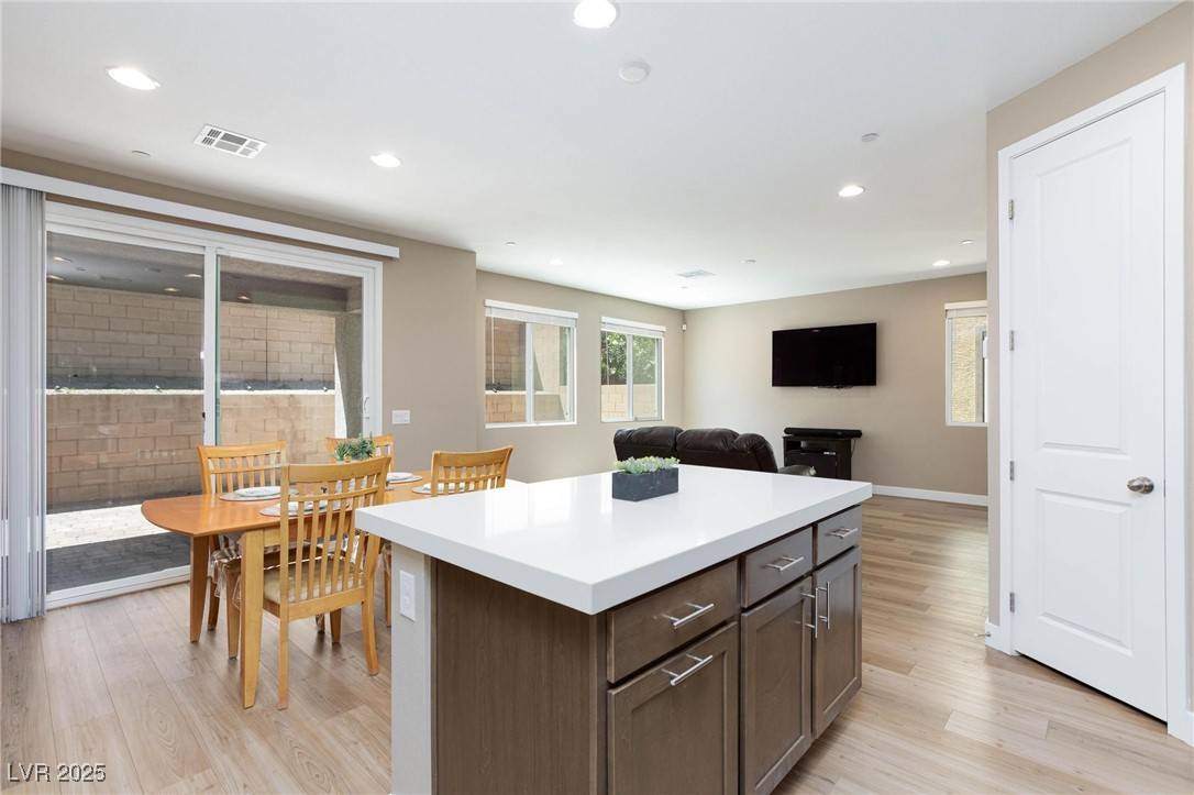 Las Vegas, NV 89166,8873 Howell ST