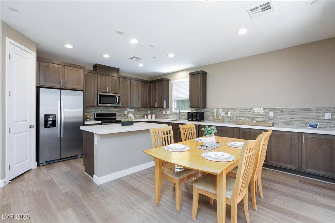 Las Vegas, NV 89166,8873 Howell ST