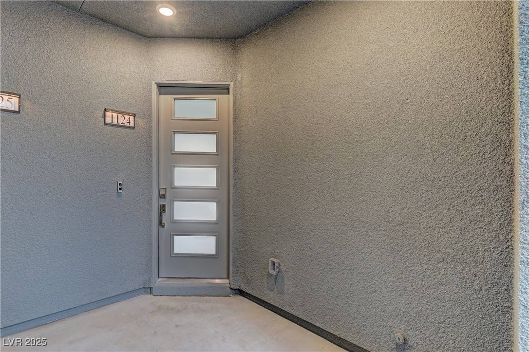 Las Vegas, NV 89138,600 N Carriage Hill DR #1124