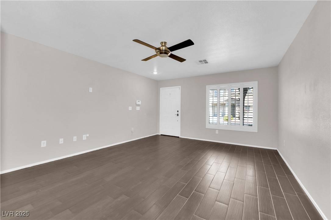 Las Vegas, NV 89129,7257 Early Pioneer AVE