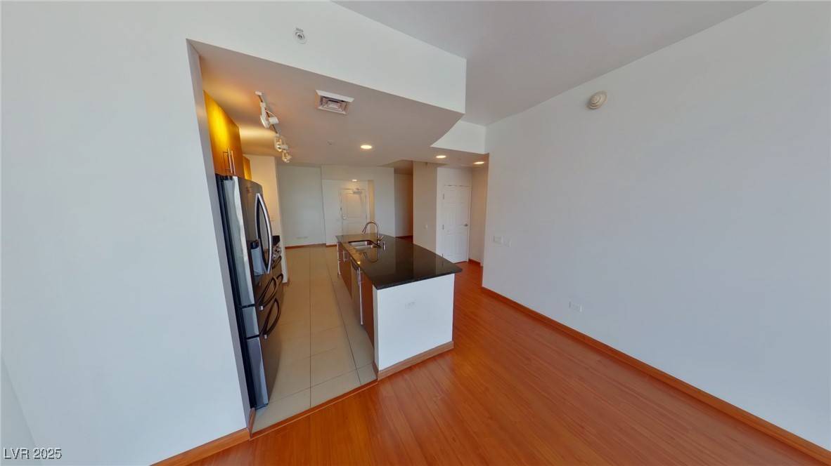 Las Vegas, NV 89102,200 W Sahara AVE #1110