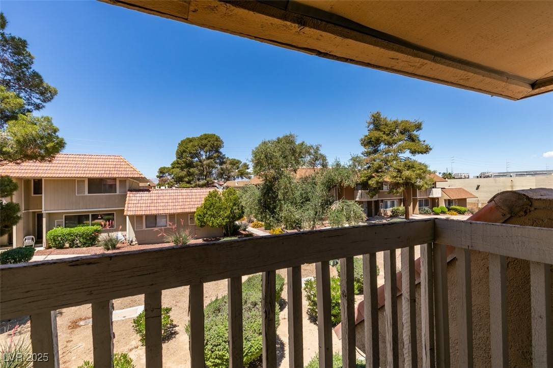Las Vegas, NV 89120,2454 Paradise Village WAY