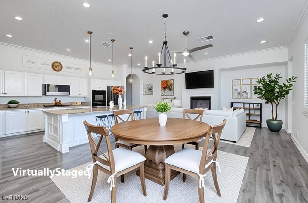 Henderson, NV 89011,472 VIA STRETTO AVE