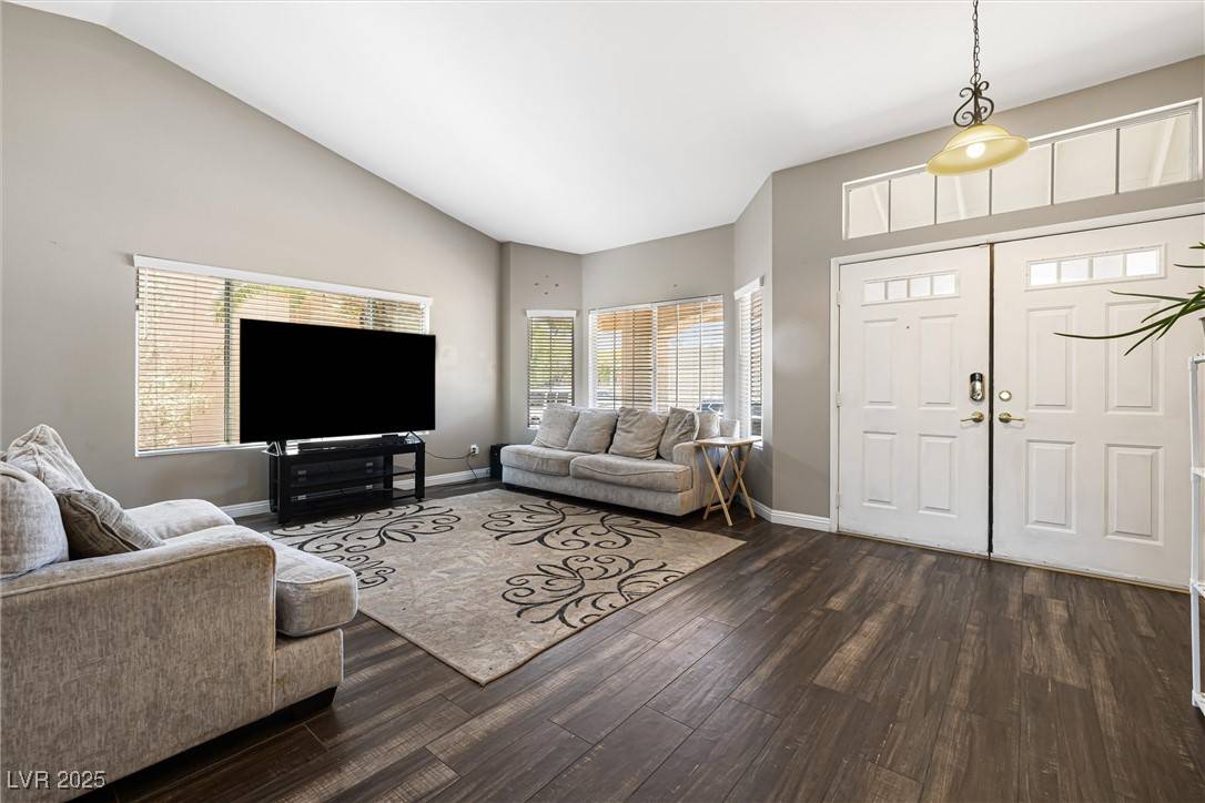 North Las Vegas, NV 89031,5912 Hollowridge RD