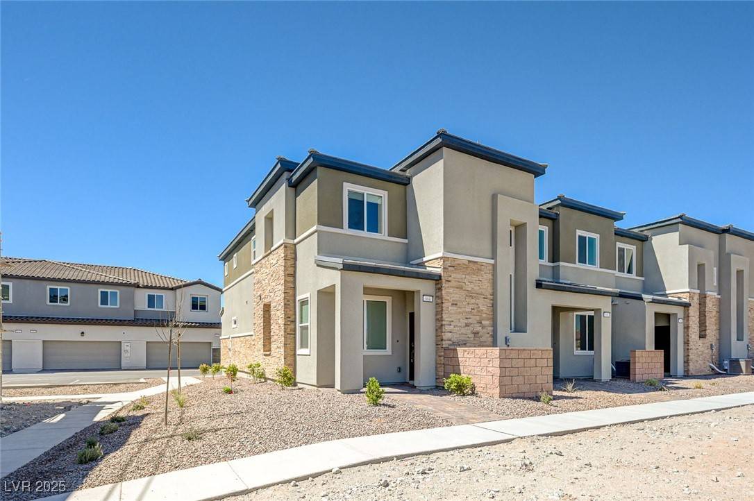Henderson, NV 89011,984 Gearus PL