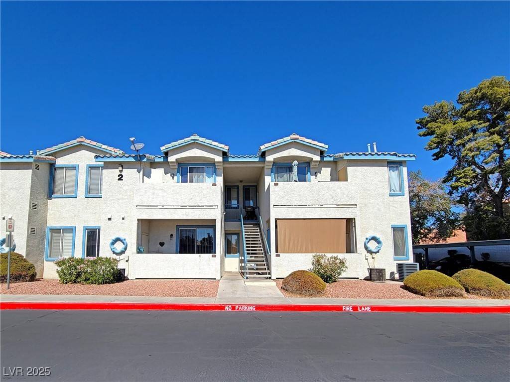 Las Vegas, NV 89120,4960 Harrison DR #112