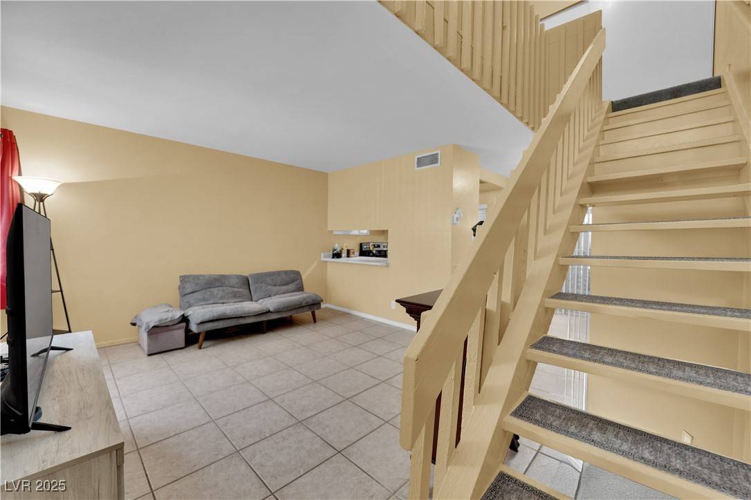 Las Vegas, NV 89121,4770 Topaz ST #108