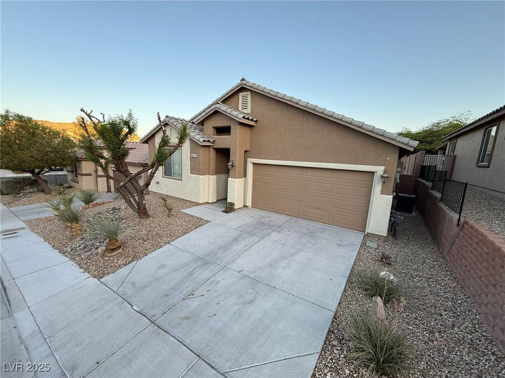Las Vegas, NV 89141,5019 Quiet Falls CT