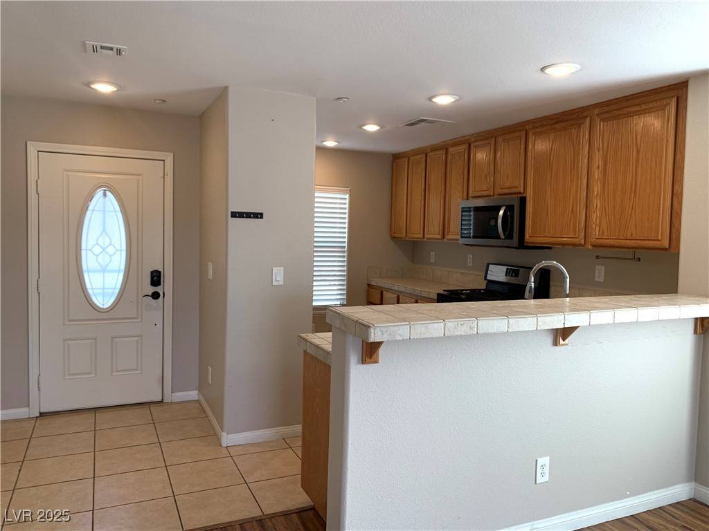 Henderson, NV 89002,1152 Paradise Desert AVE