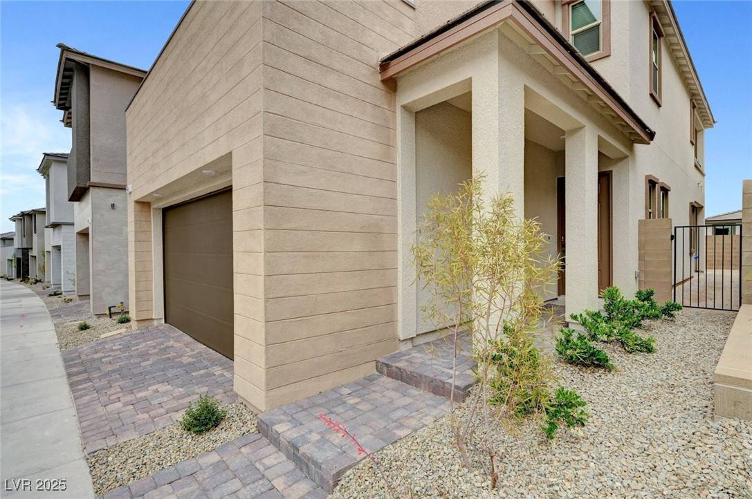 Las Vegas, NV 89138,1566 Rock Kestrel ST