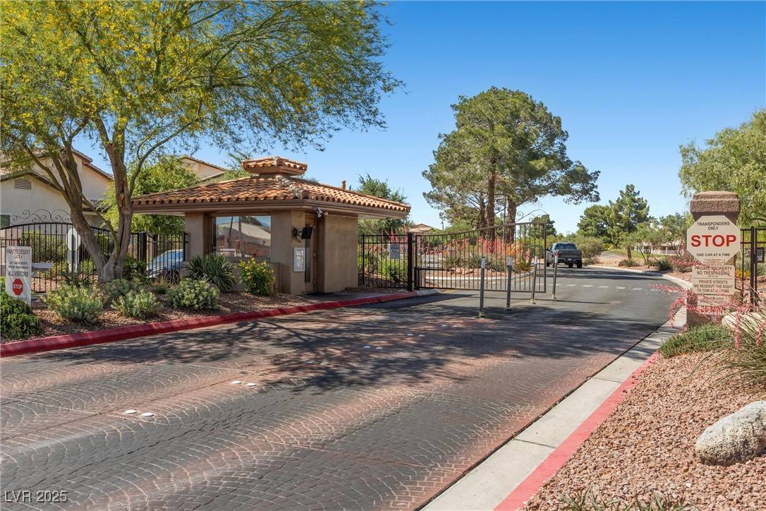 Las Vegas, NV 89149,4821 Black Bear RD #101