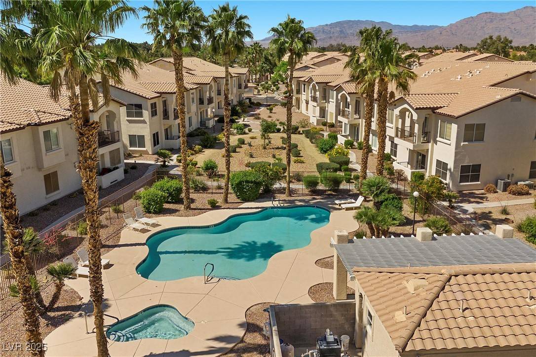 Las Vegas, NV 89149,4821 Black Bear RD #101