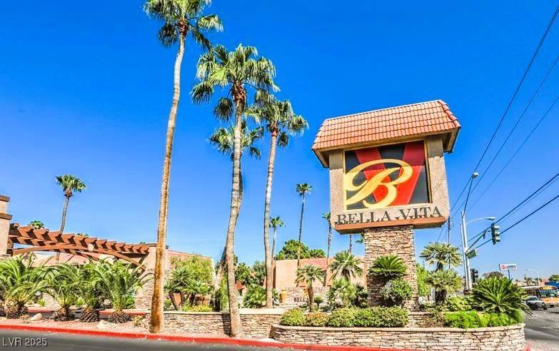 Las Vegas, NV 89103,4987 Indian River DR #131