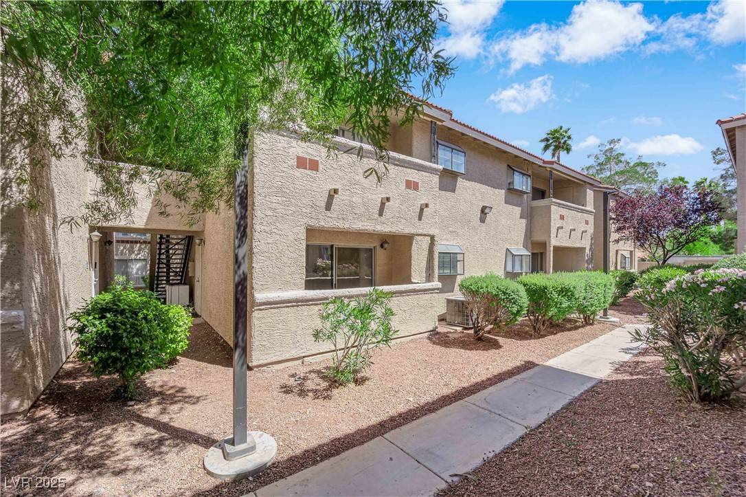 Las Vegas, NV 89145,7200 Pirates Cove RD #1011