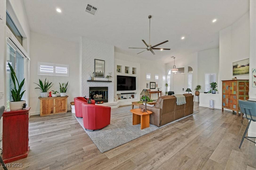 Las Vegas, NV 89144,512 Pima Canyon CT