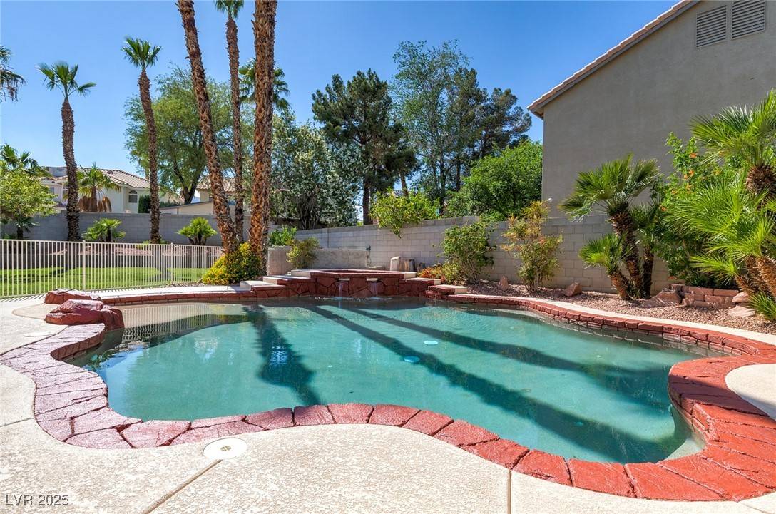 Las Vegas, NV 89129,3633 Fox Heather DR