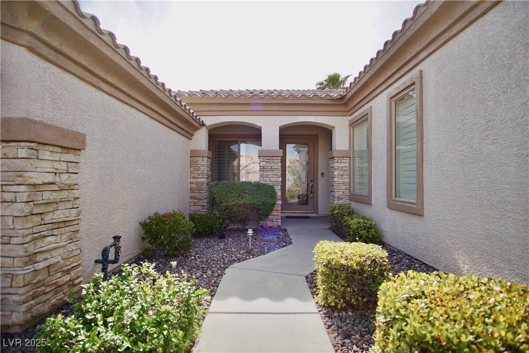 Las Vegas, NV 89148,66 Sunset Bay ST