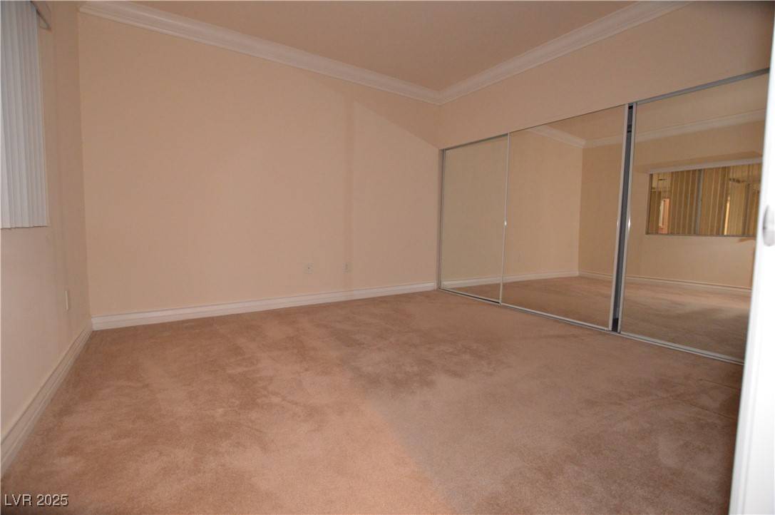 Las Vegas, NV 89169,260 Flamingo RD #102