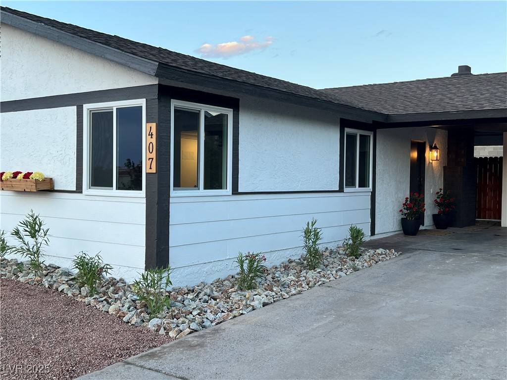 Henderson, NV 89015,407 Tiger Lily WAY