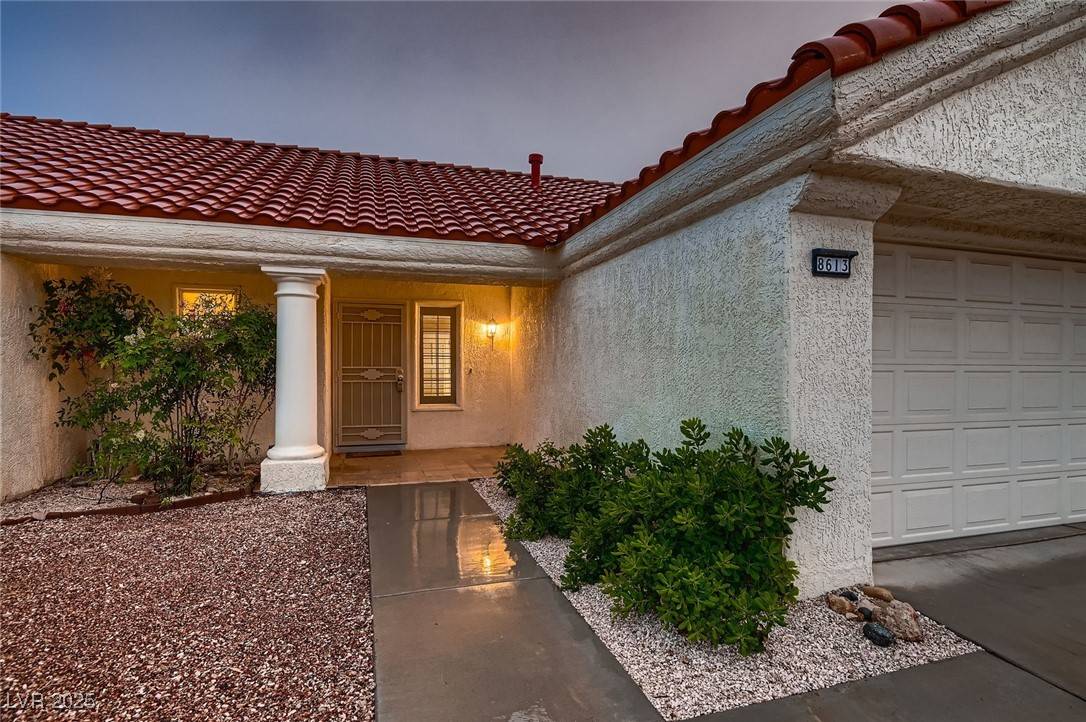 Las Vegas, NV 89134,8613 Linderwood DR