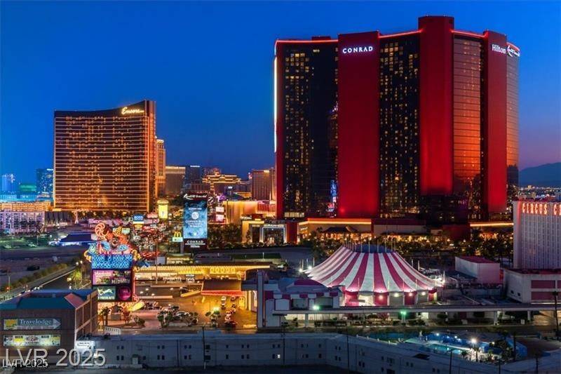 Las Vegas, NV 89109,2700 Las Vegas BLVD #1401