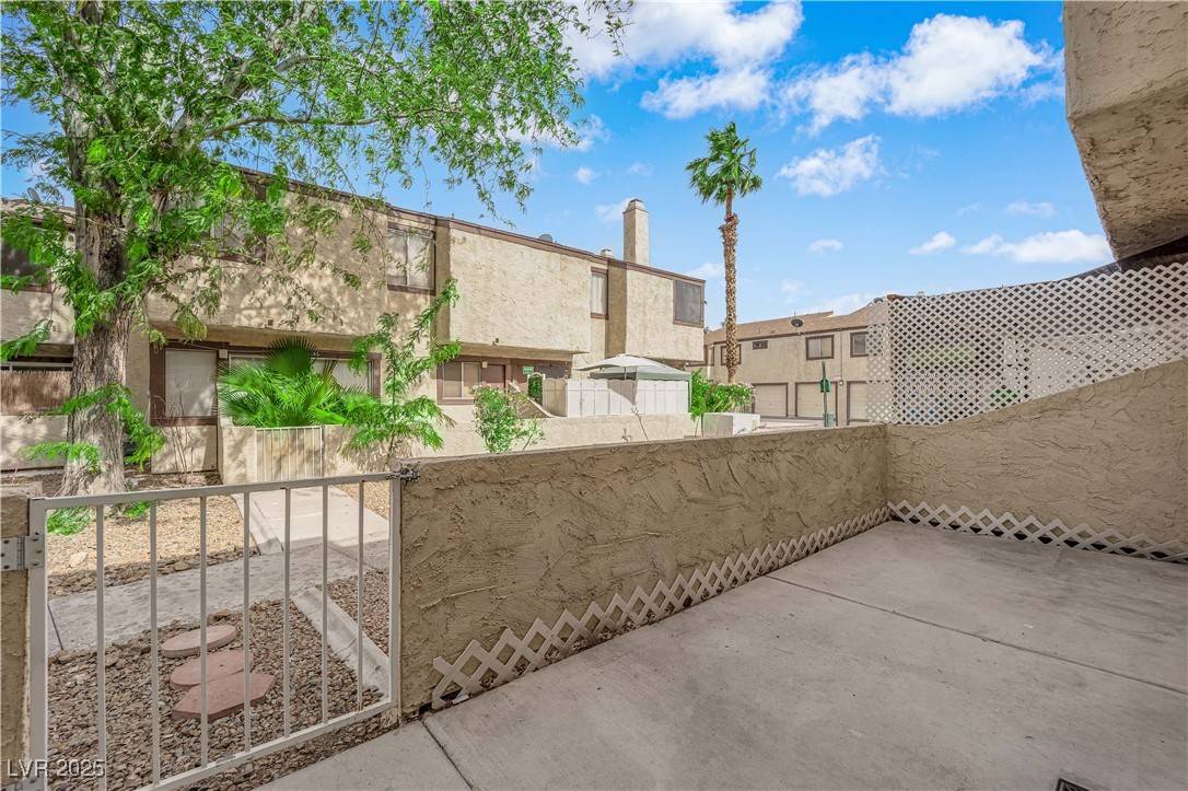 Las Vegas, NV 89119,5029 Spencer ST #D