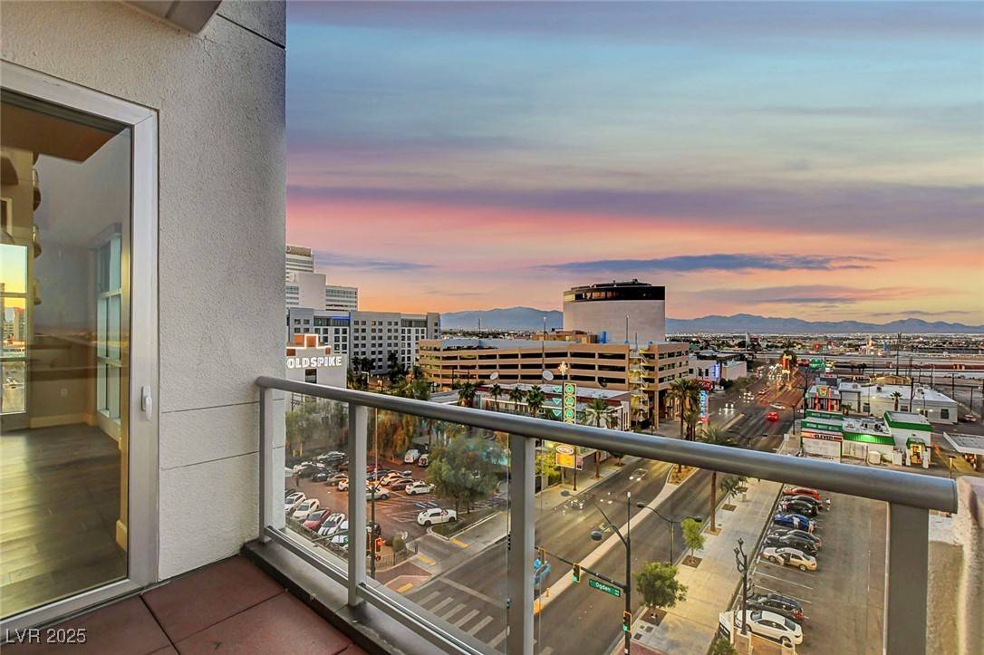 Las Vegas, NV 89101,150 N LAS VEGAS BLVD #804
