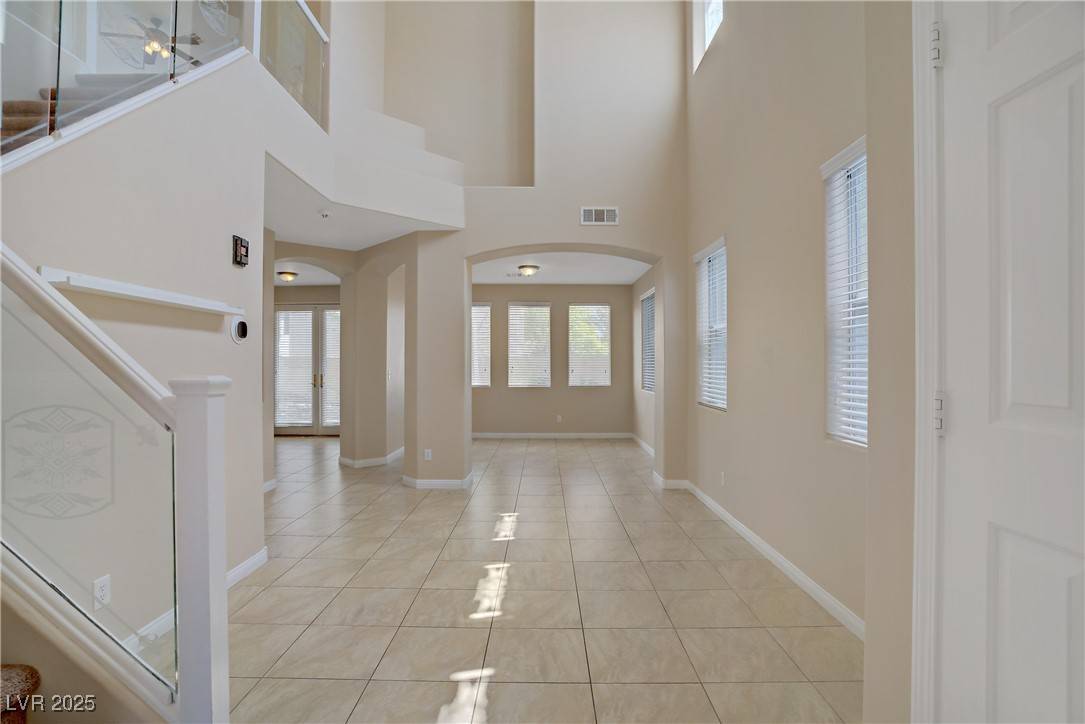 Las Vegas, NV 89117,1812 Relate CT