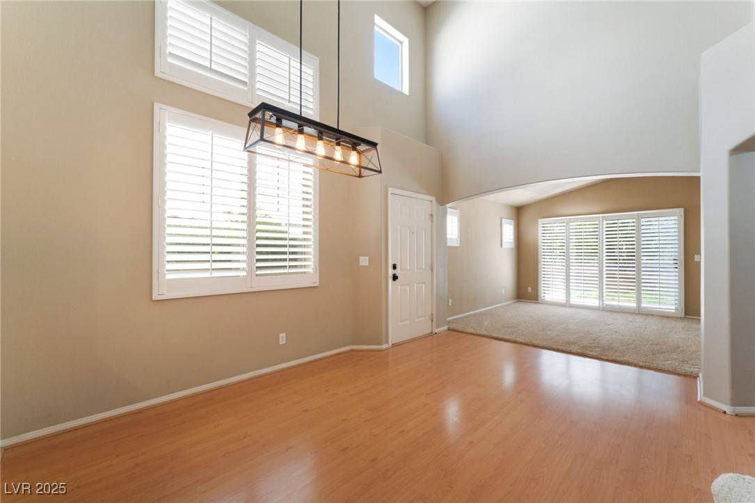 Las Vegas, NV 89134,9360 Canalino DR