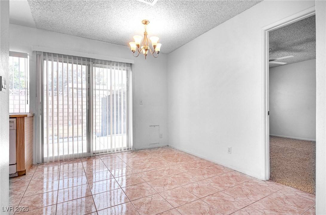 Las Vegas, NV 89103,6211 Meadow Brook LN