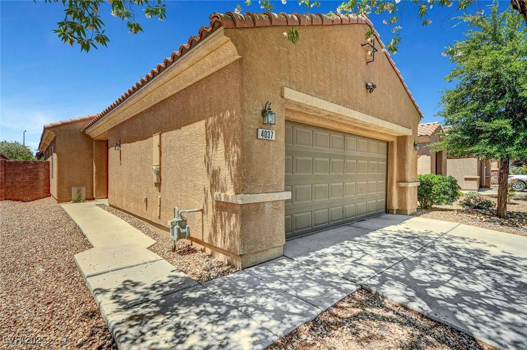 Las Vegas, NV 89122,4037 Vulcan ST