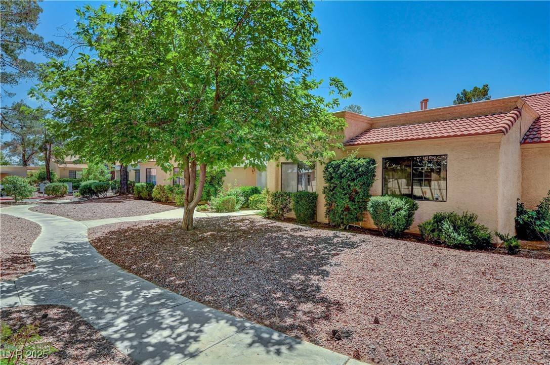 Las Vegas, NV 89102,2851 S Valley View BLVD #1196