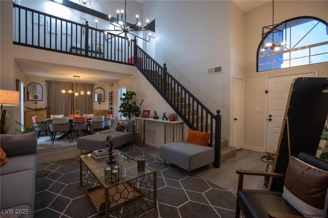Las Vegas, NV 89117,9013 Cypress Point WAY