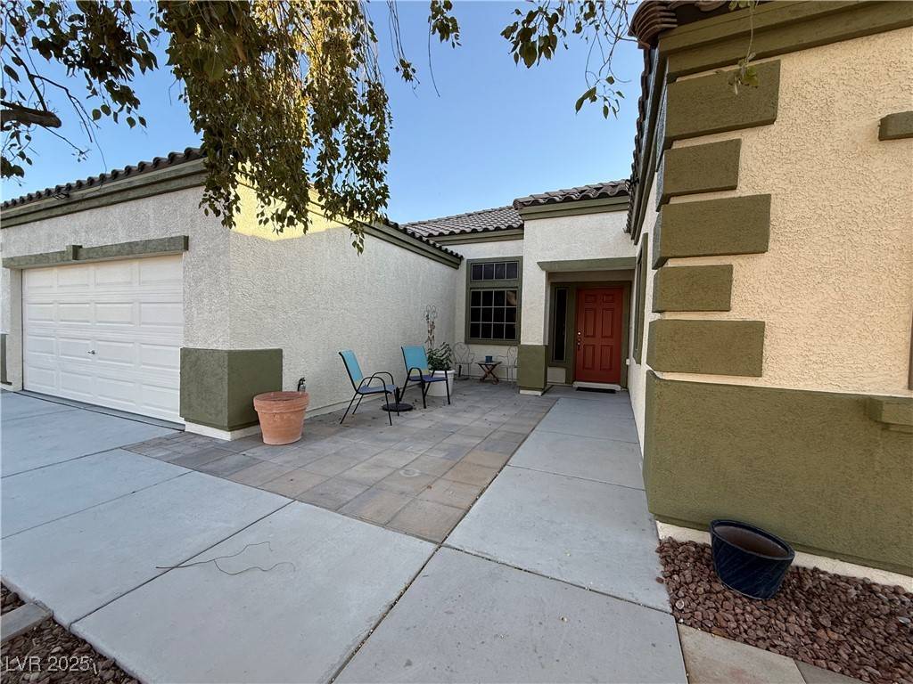 North Las Vegas, NV 89086,6617 Johnny Love LN