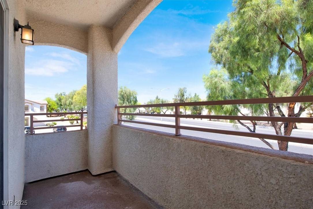 Las Vegas, NV 89142,5655 E Sahara AVE #2009