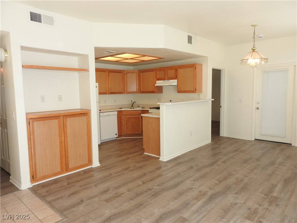 Las Vegas, NV 89147,9470 Peace WAY #112